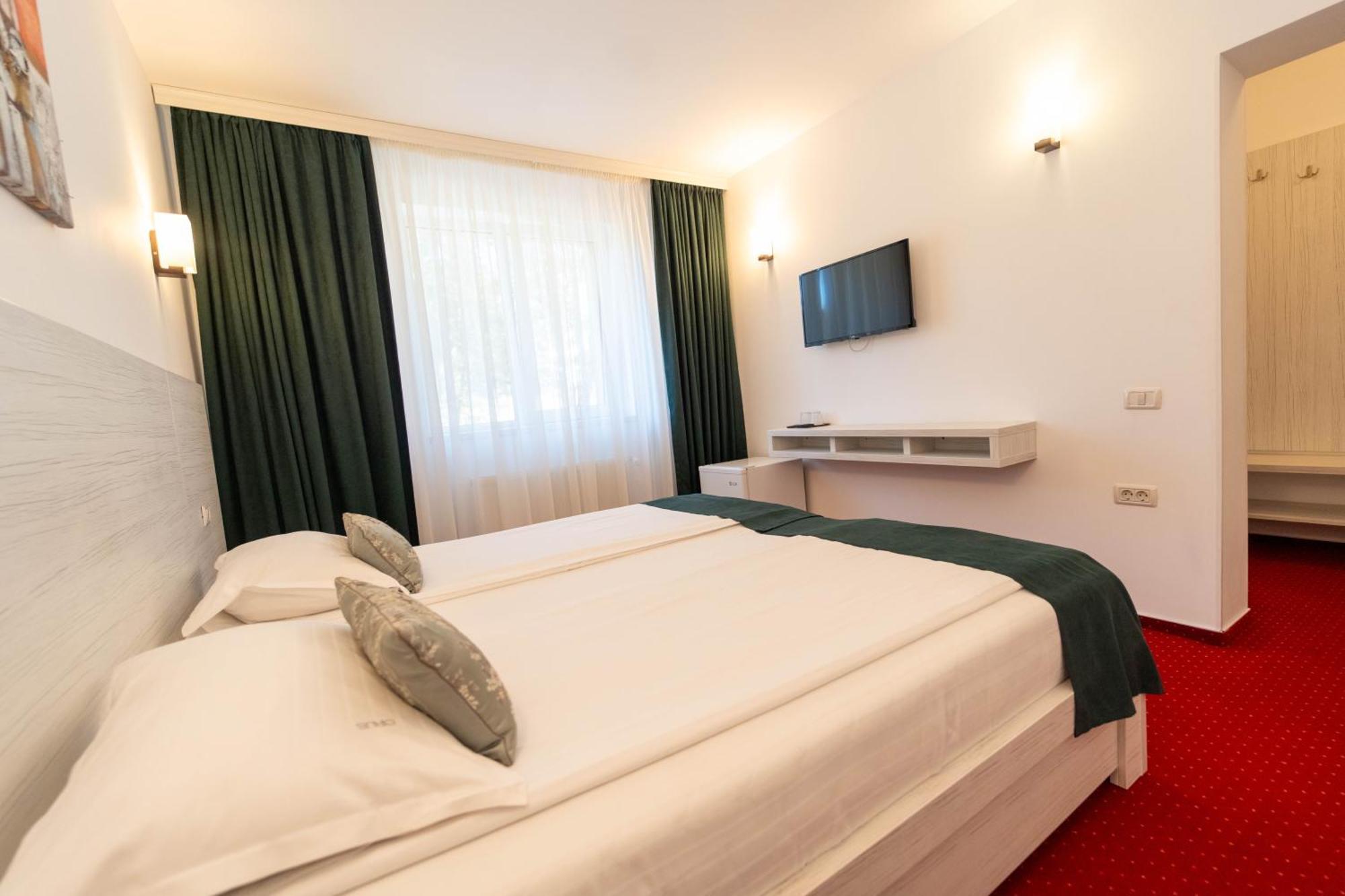 Hotel Cirus بْريدال المظهر الخارجي الصورة