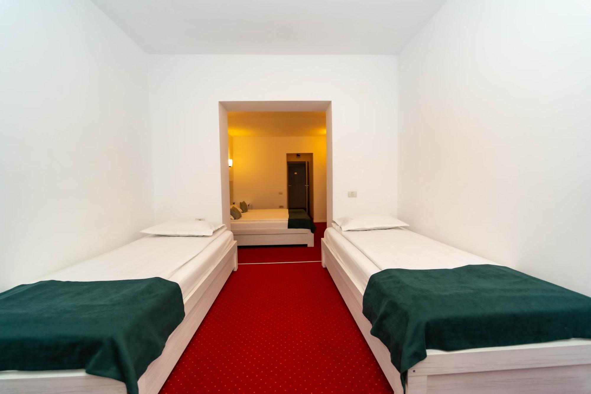Hotel Cirus بْريدال المظهر الخارجي الصورة