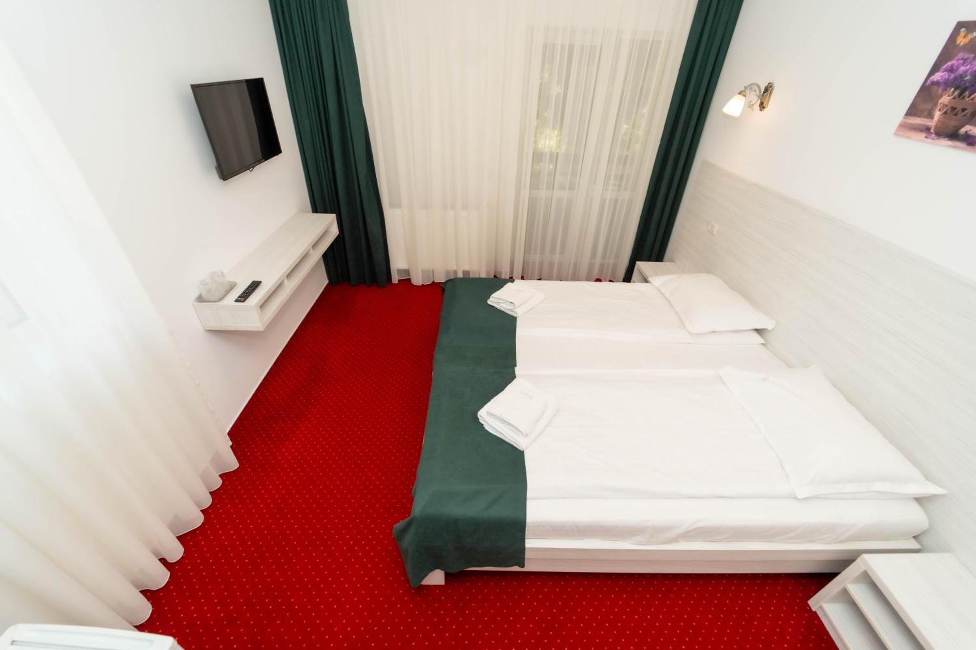 Hotel Cirus بْريدال المظهر الخارجي الصورة