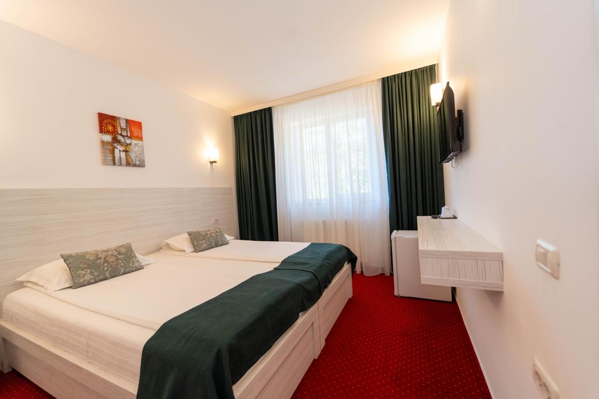 Hotel Cirus بْريدال المظهر الخارجي الصورة